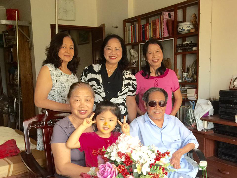 Phạm Ngọc San sống v&agrave; viết v&agrave; vẽ...